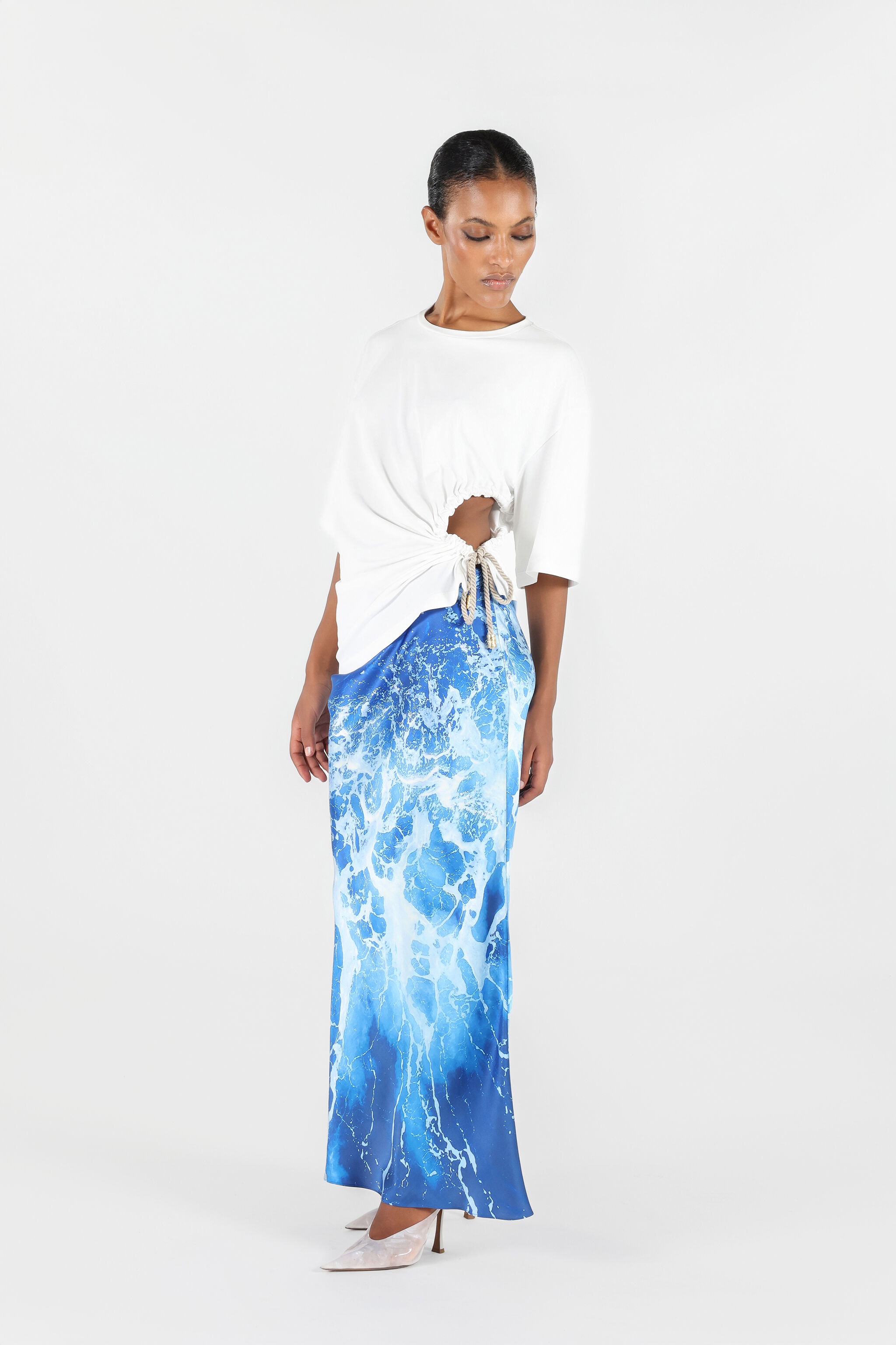Wall Print T-shirt with Knot - 2