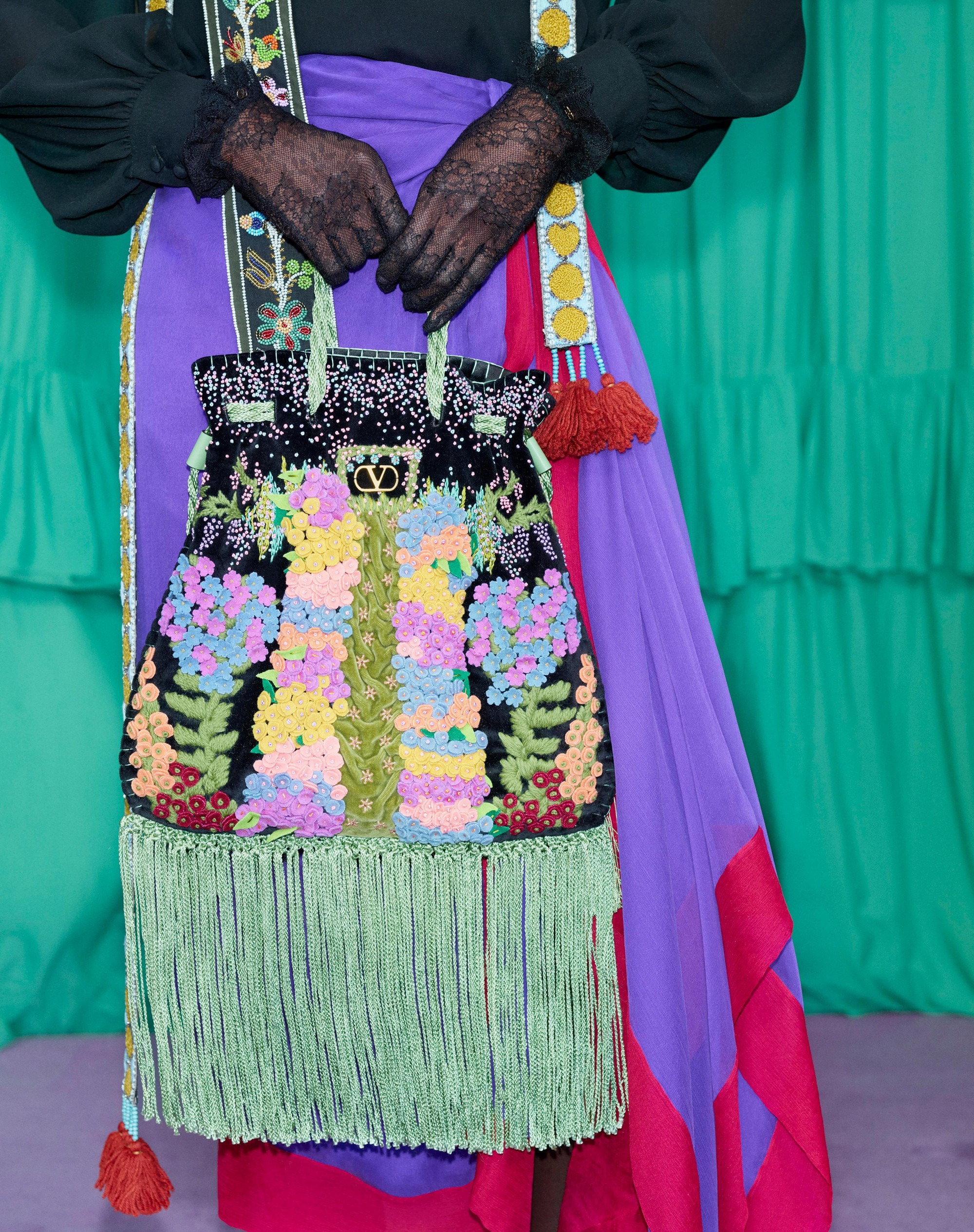 VALENTINO GARAVANI NELLCÔTE ALICE EMBROIDERED BAG WITH FRINGES - 9