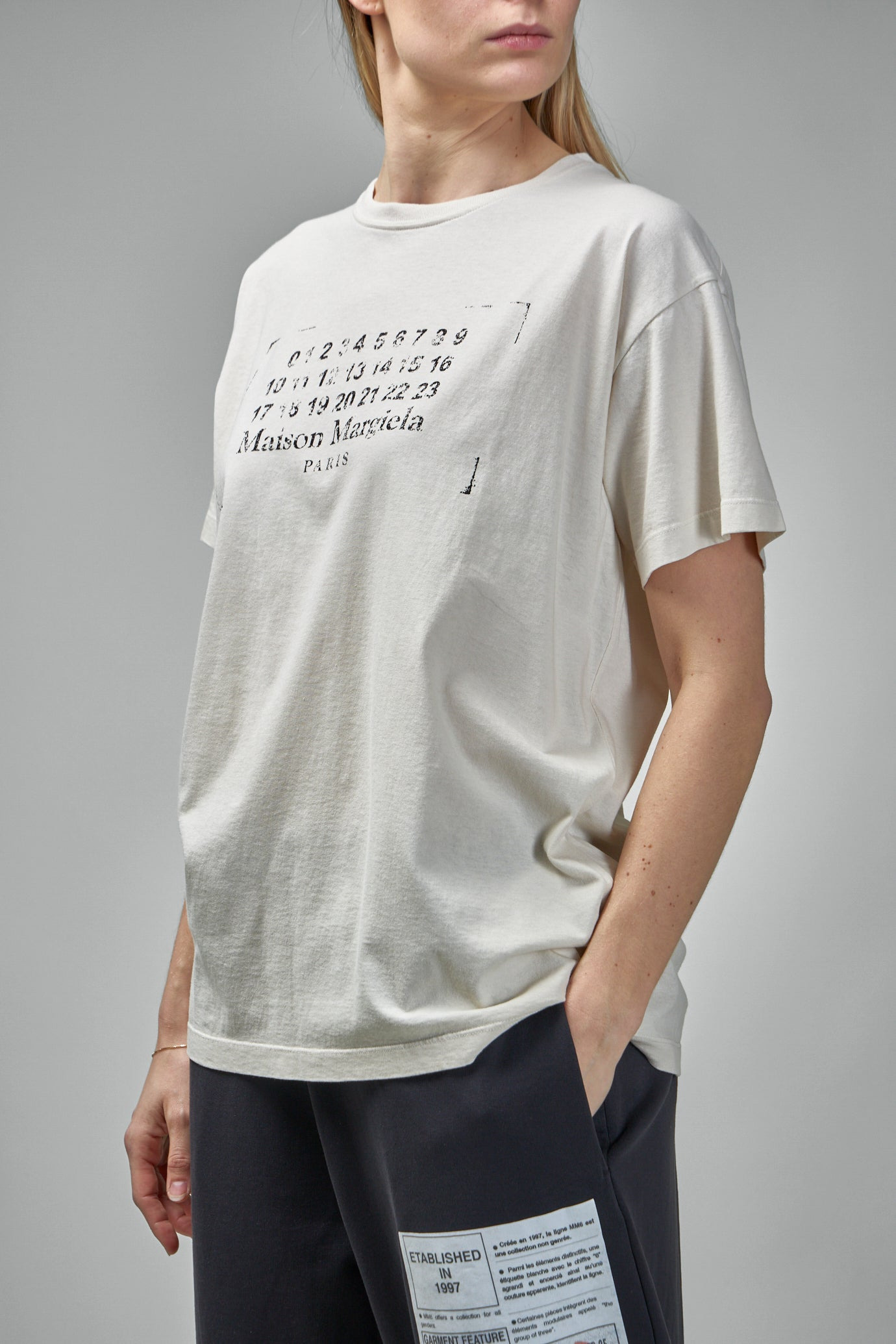 Stamp Logo T-shirt - 4
