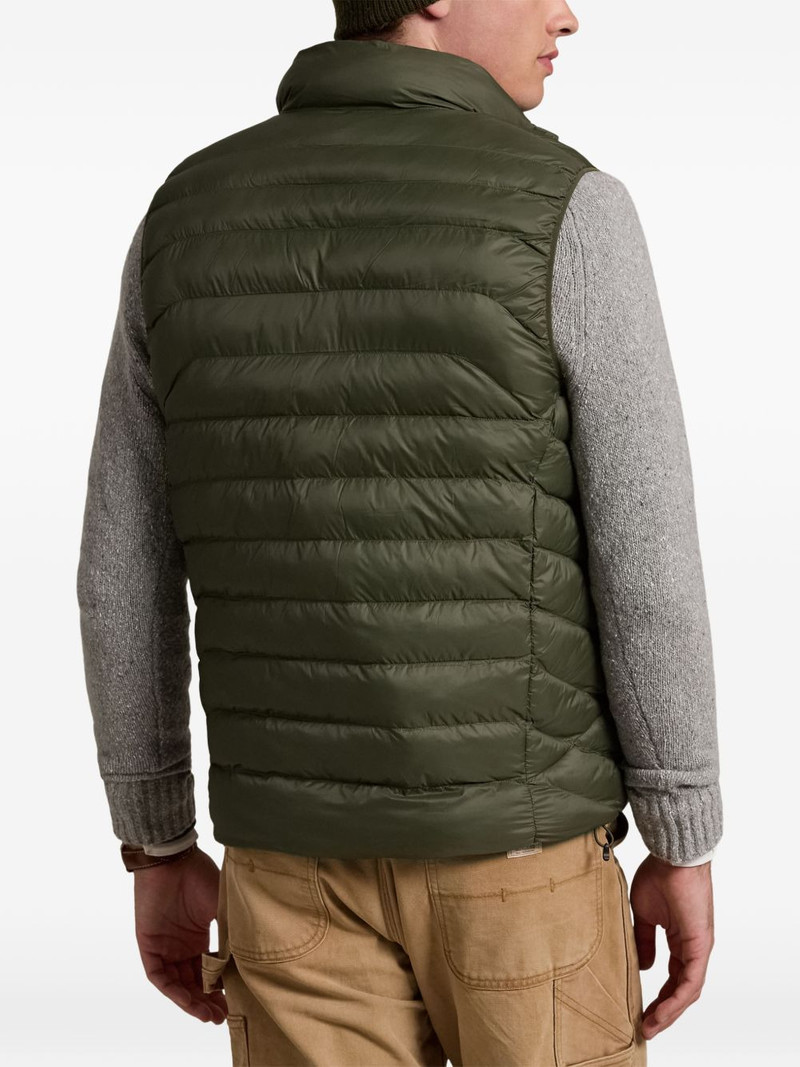 zip quilted gilet 4