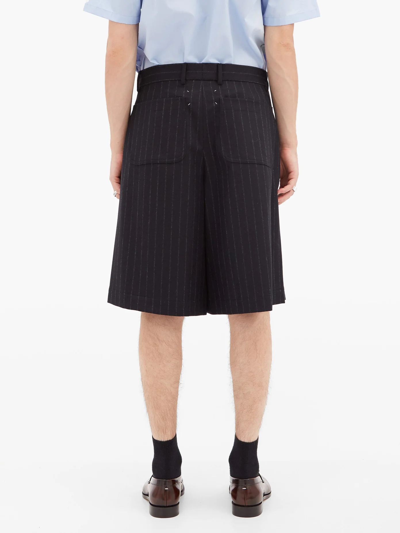 Pleated pinstriped wool shorts - 5