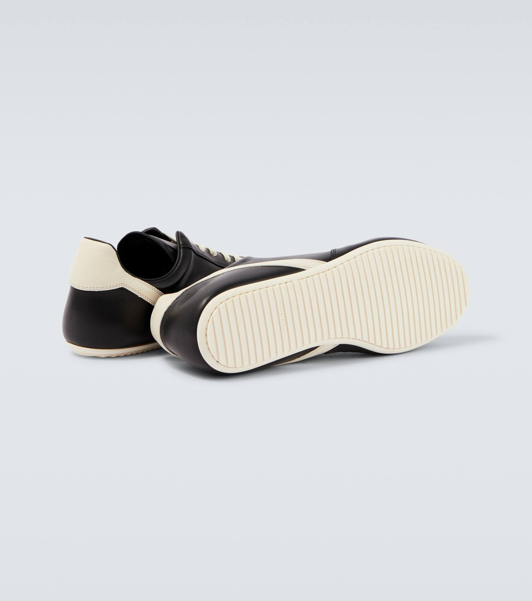 Minimal leather sneakers - 7