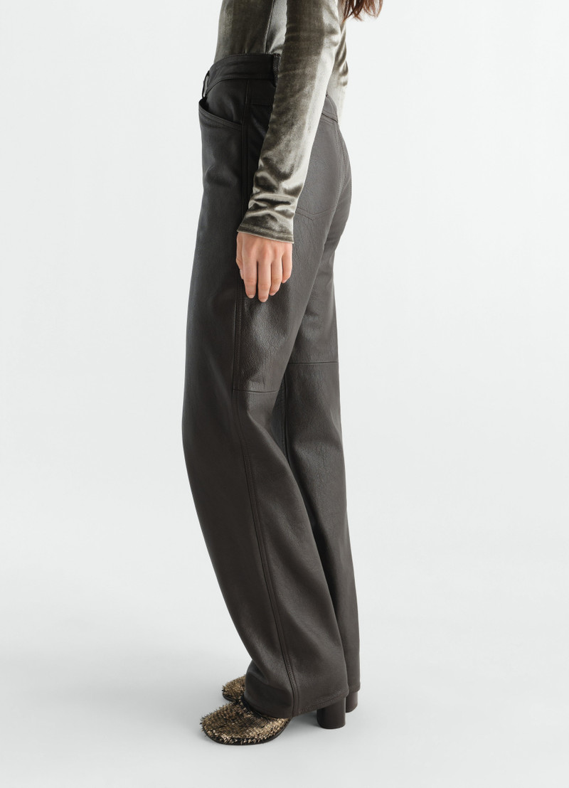 STRAIGHT PANTS IN GLOSSY LEATHER 4