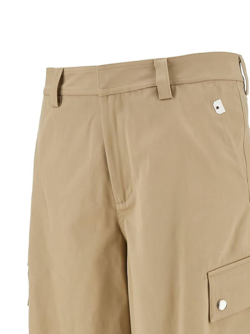 Off-White COTGAB SAFARI CARGO SHORTS outlook