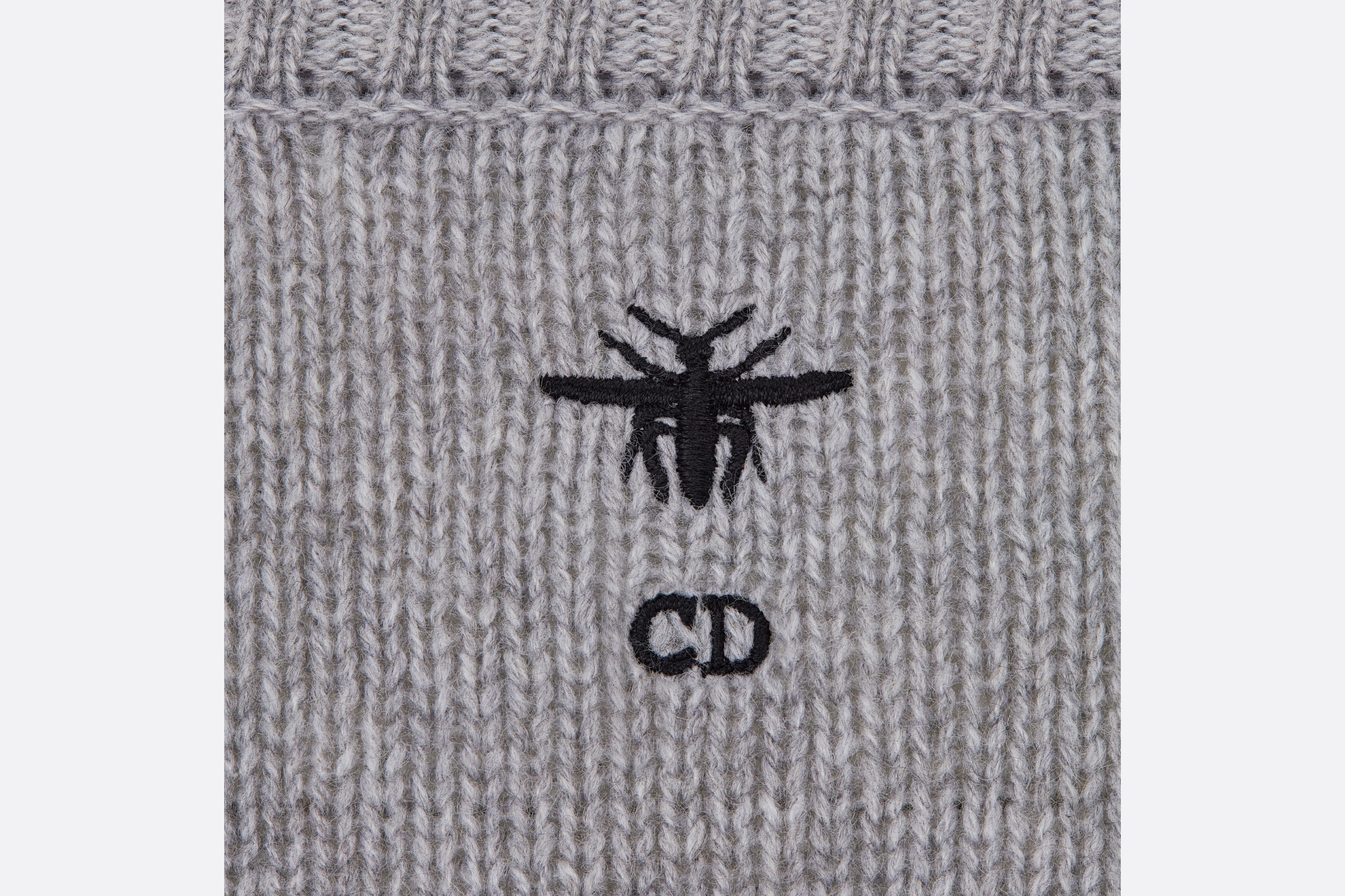 Sweater - 4