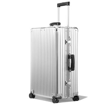 RIMOWA Classic Check-In M outlook