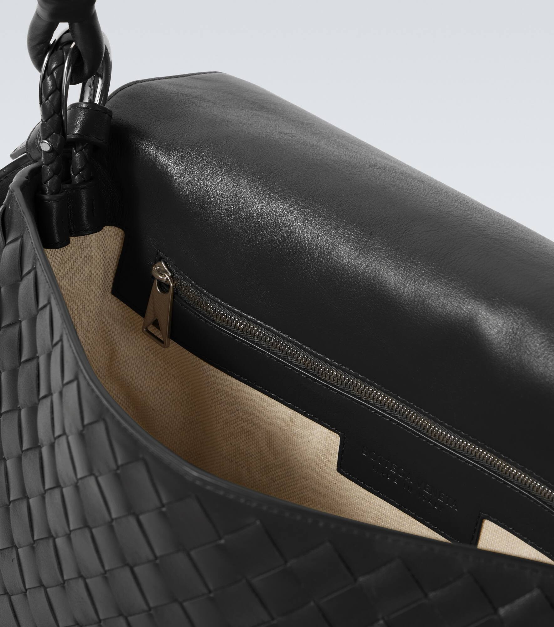 Swing Small leather messenger bag - 4