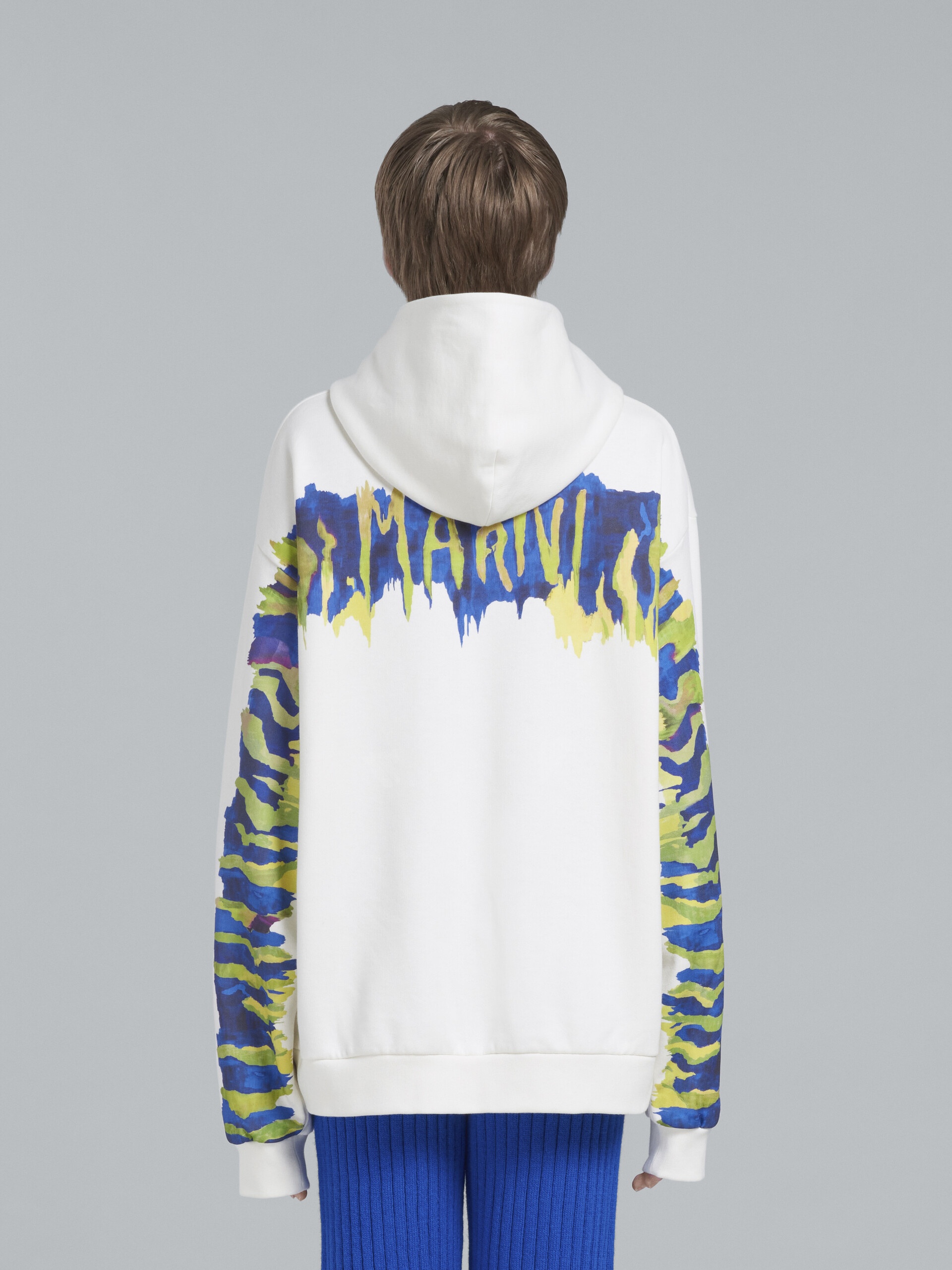 WHITE HOODIE WITH BACK PRINT - 3