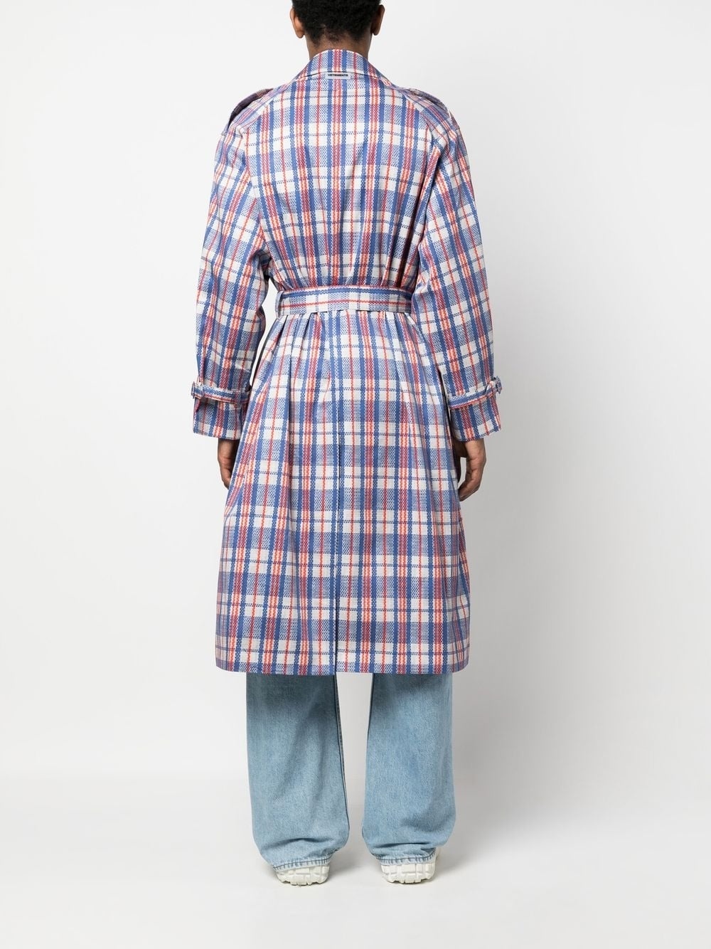check-pattern double-breasted trench coat - 4