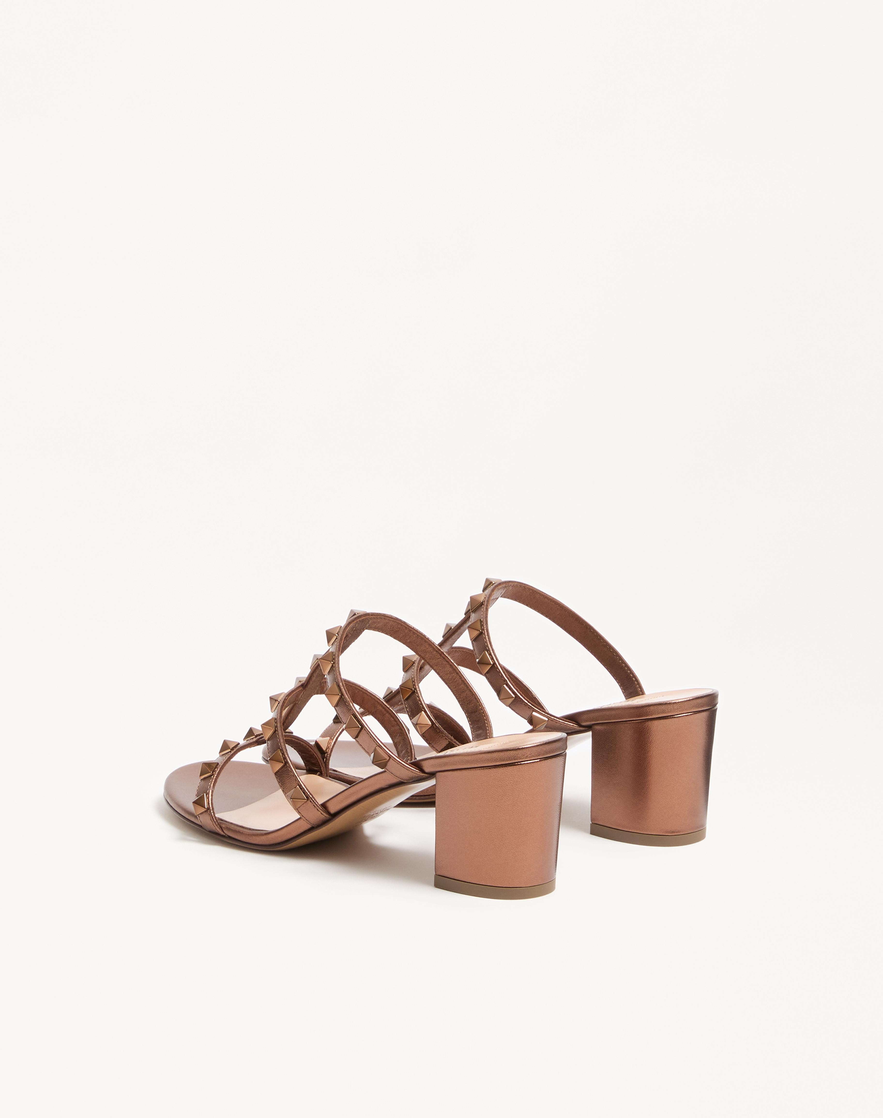 ROCKSTUD METALLIC CALFSKIN LEATHER SLIDE SANDAL 60 MM - 5