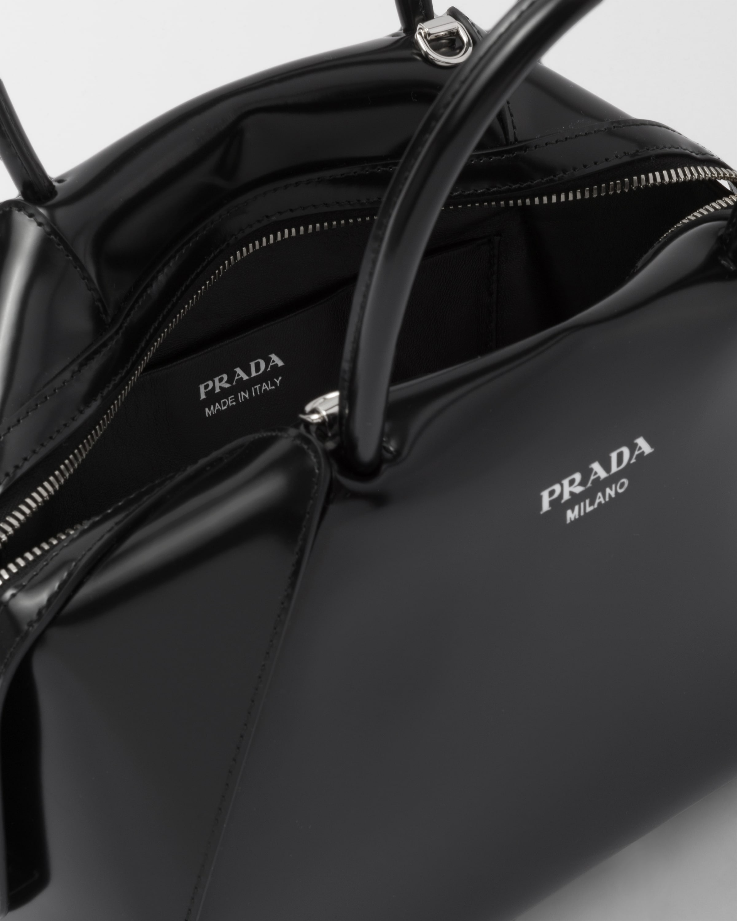 Small brushed leather Prada Supernova handbag - 5