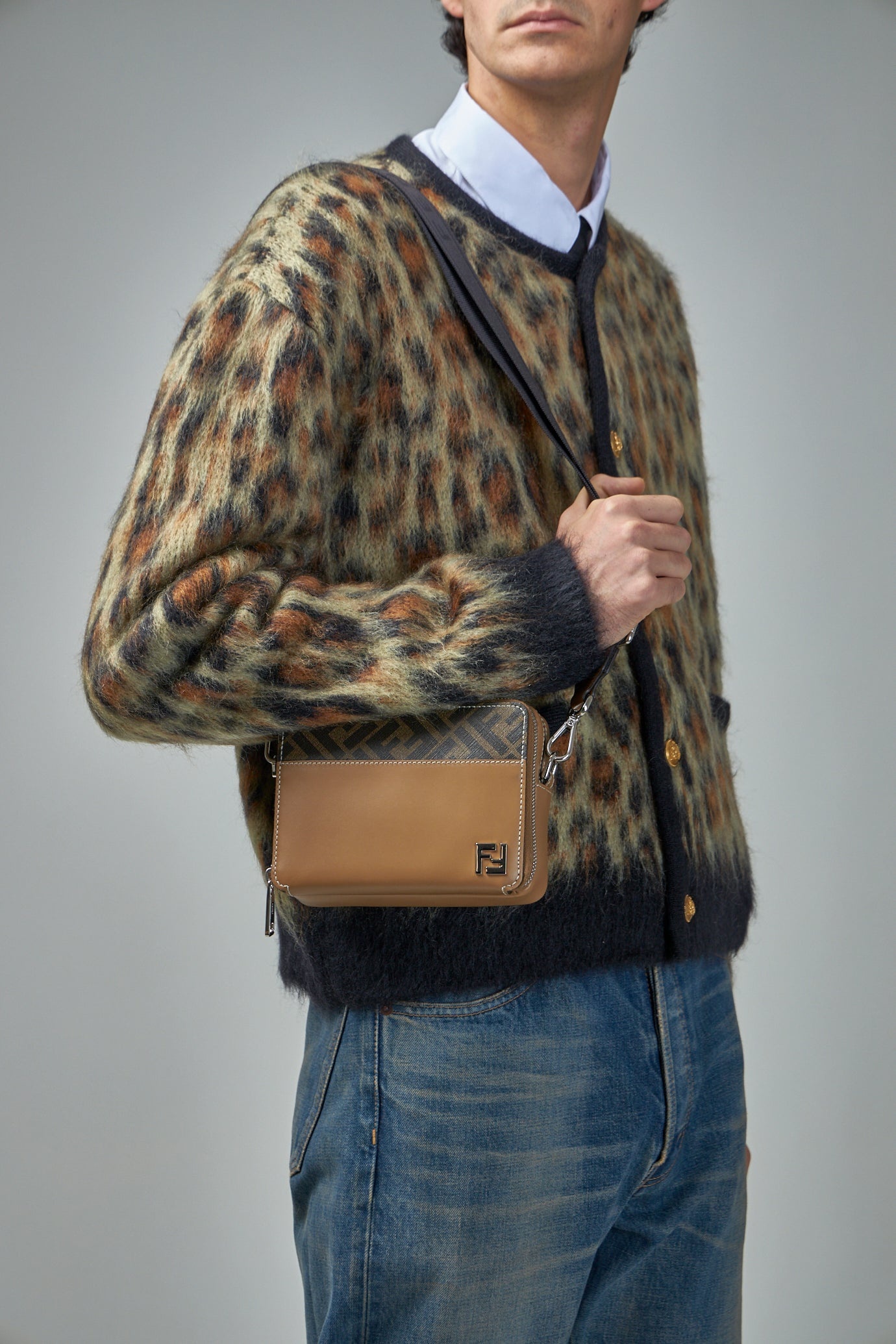 FENDI 上品 カメラケース / ショルダー Squared FF Camera Case Squared FF Camera Case Organizer Leather Black | Fendi