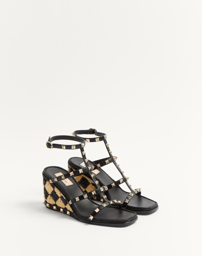 ROCKSTUD WEDGE SANDAL IN CALFSKIN WITH CHECK EMBROIDERY 80MM 3