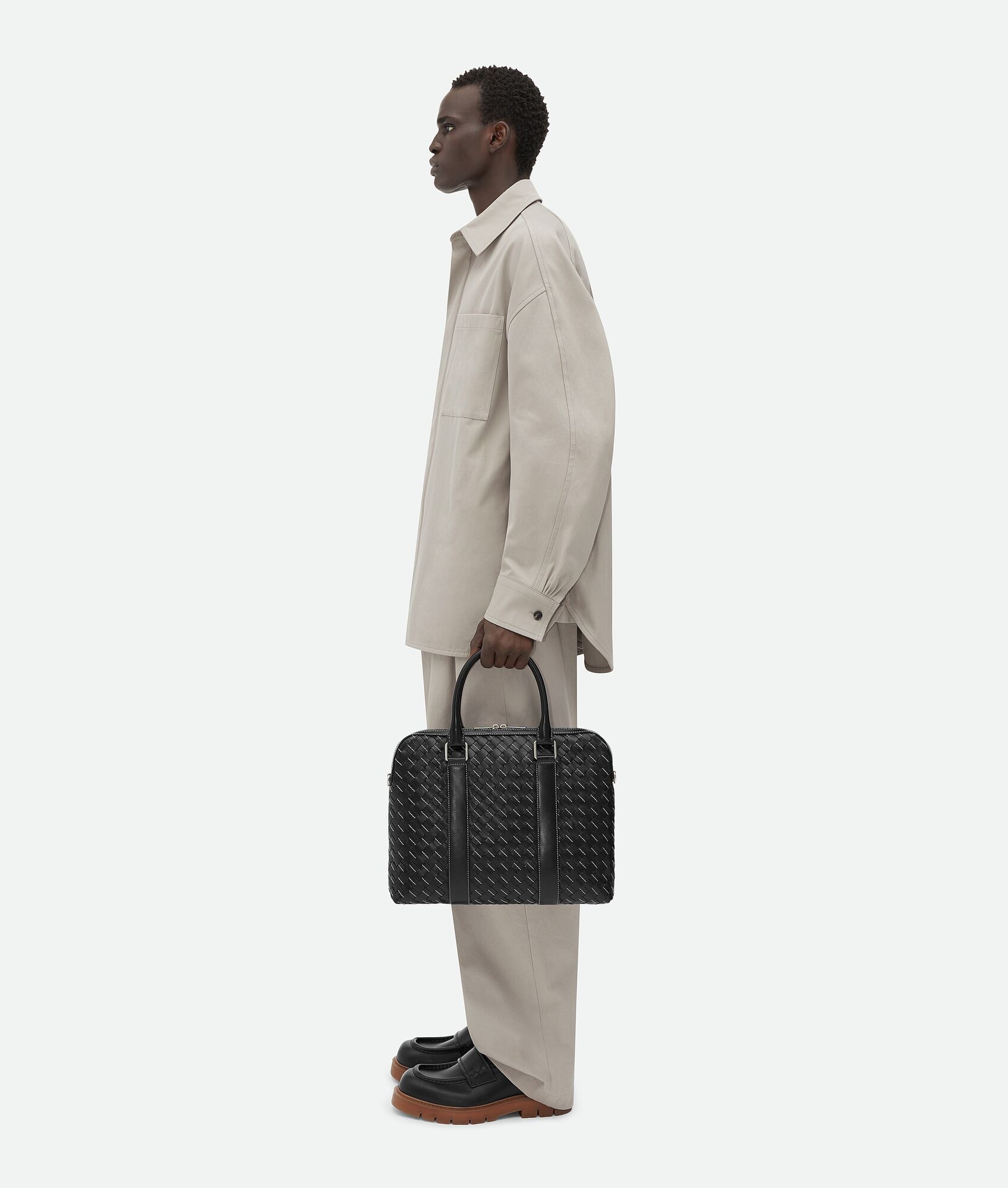 [Bottega Veneta] Intreciato Slim Fit Long ☆送料込☆ Bottega Veneta Slim Intrecciato Briefcase | REVERSIBLE