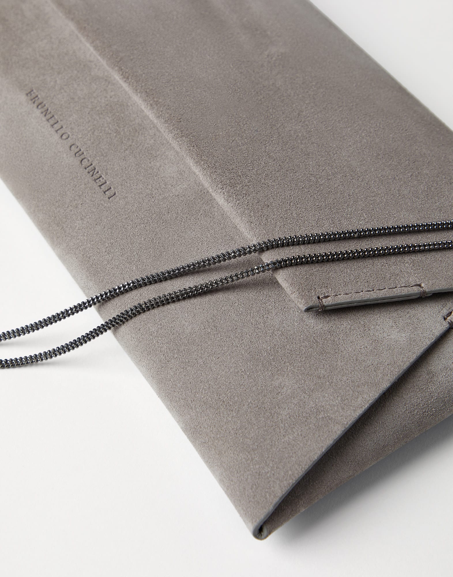Suede envelope bag with precious chain - 3