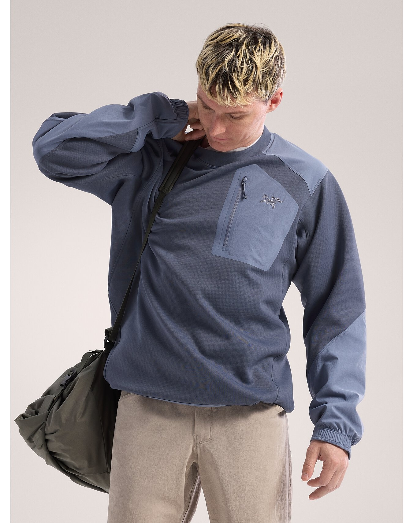 Konseal Crew Neck Pullover - 3