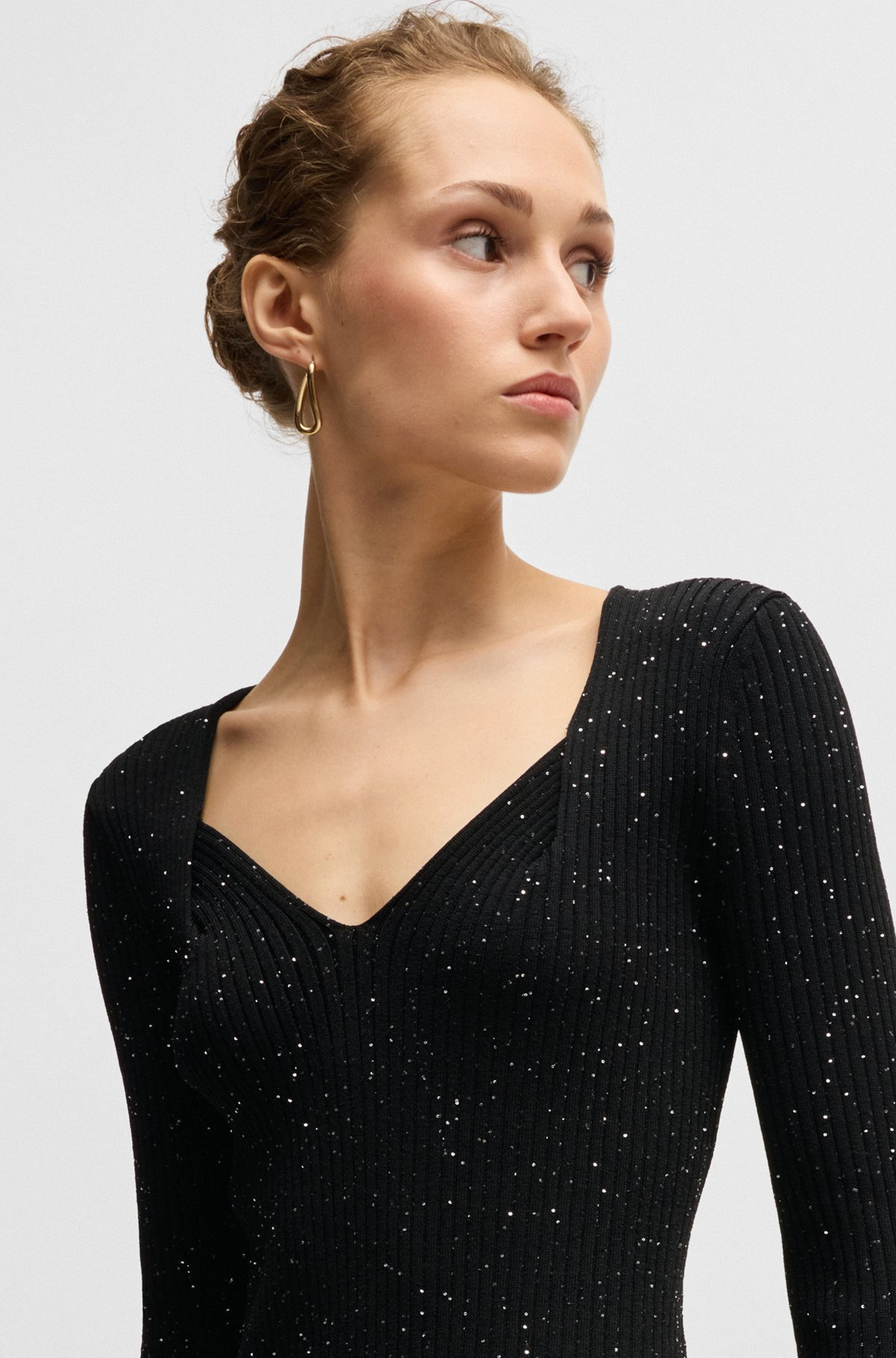 LONG-SLEEVED KNITTED DRESS WITH SEQUIN EMBELLISHMENTS - 4