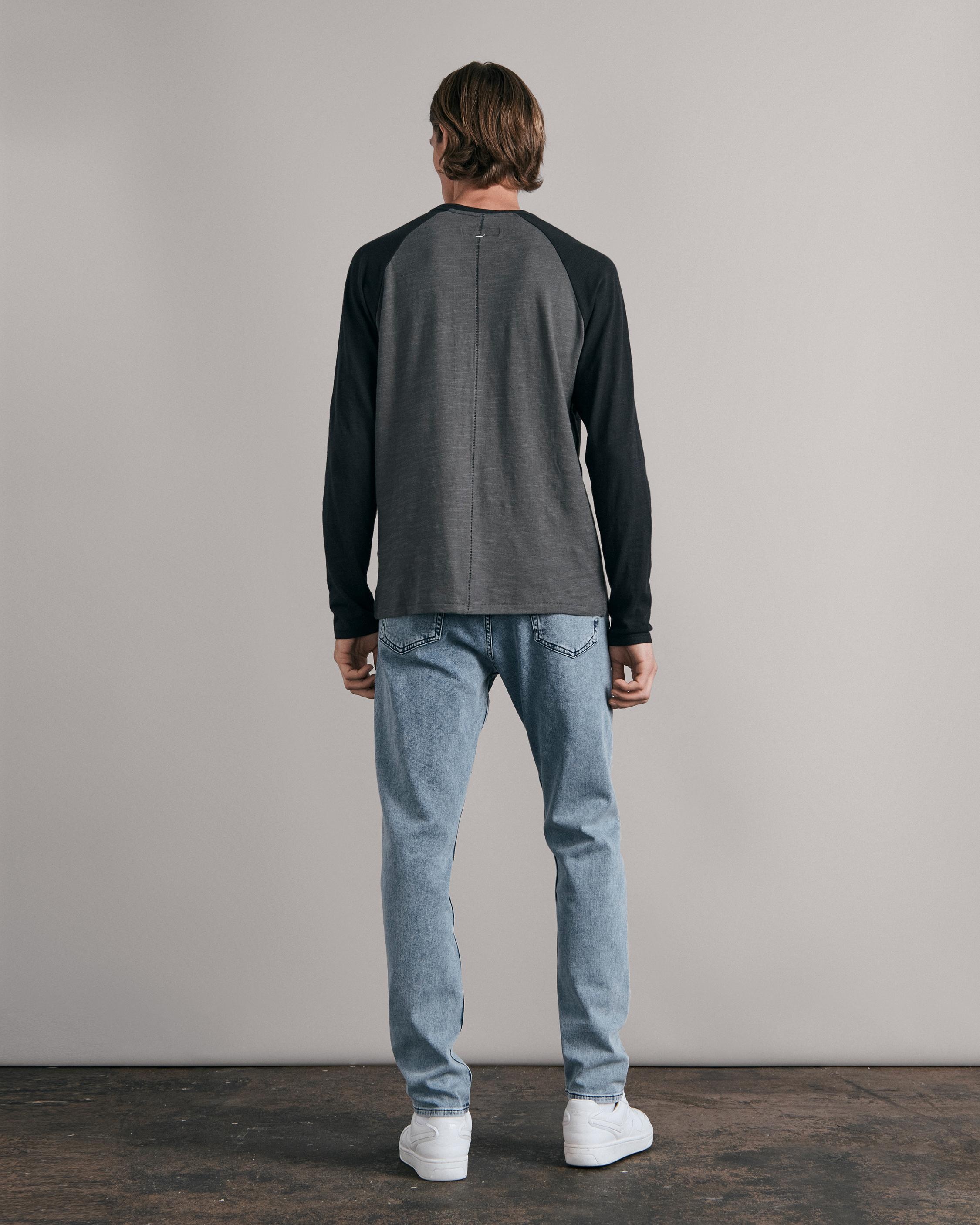 Fit 2 - Blake
Slim Fit Dark Indigo Loopback Jean - 3